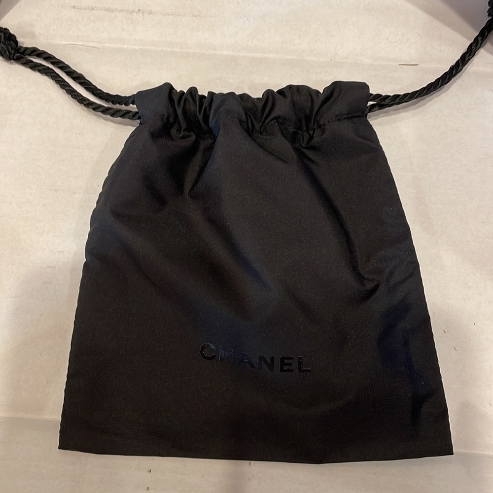 Chanel packaging - Picture 2 of 4